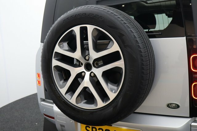 Land Rover Defender 110 X-dynamic S Grey #36