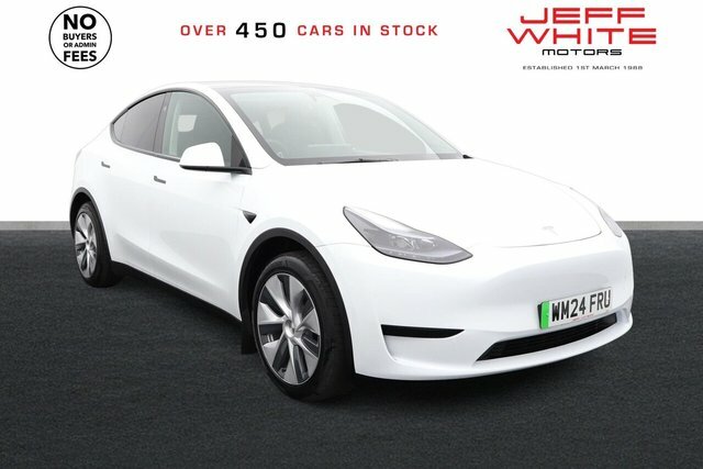 Tesla Model Y Rwd Pan Roof, White