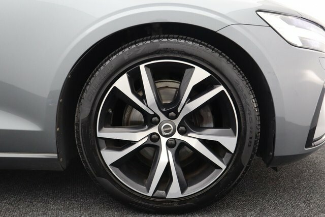 Volvo V60 D4 R-design Red #29