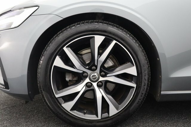 Volvo V60 D4 R-design Red #30