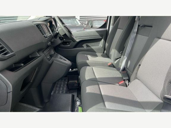 Toyota PROACE Icon L1 Ev 75Kw 1.2T White #5