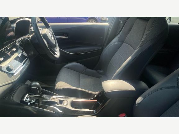 Toyota Corolla Design 1.8 Ts RO23XOR White #5