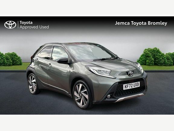 Toyota Aygo X Exclusive Automatic Green