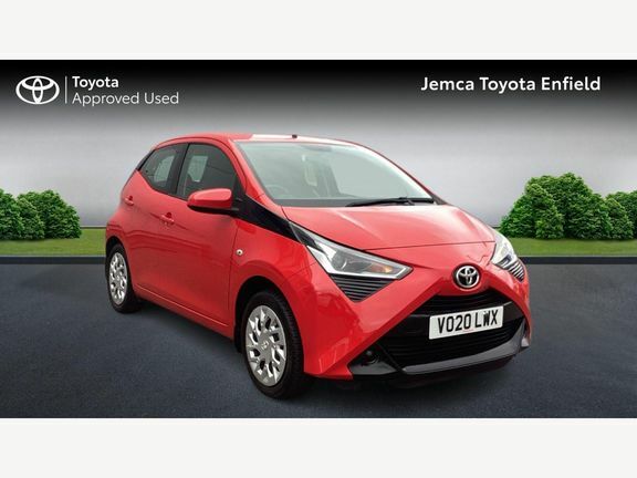 Toyota Aygo X X-play X-shift Red