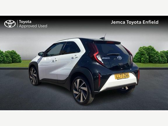 Toyota Aygo X Edge Automatic LL73ZNA White #4