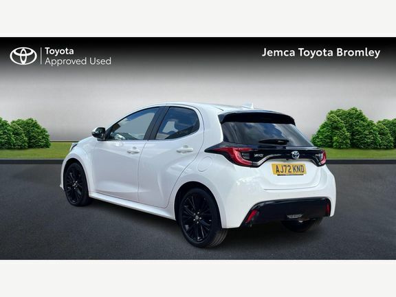 Toyota Yaris Excel AJ72KND White #4