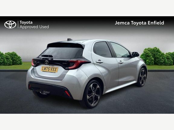 Toyota Yaris Excel Silver #2