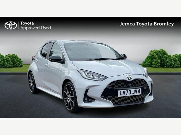 Toyota Yaris Gr Sport Grey
