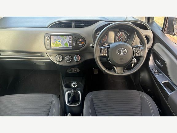Toyota Yaris 1.5 Vvt-i Icon Tech Euro 6 Grey #6