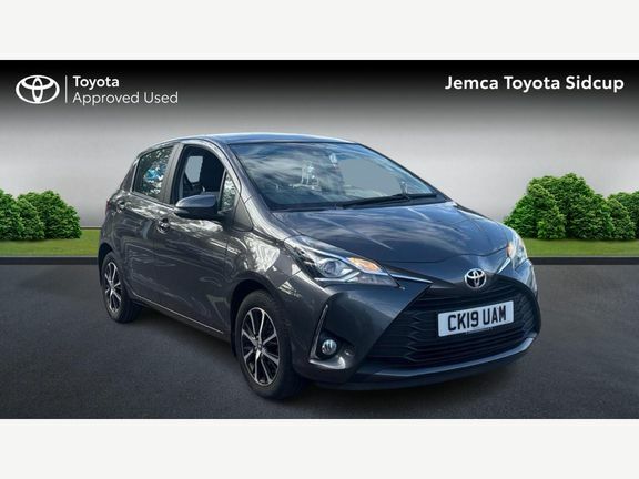 Toyota Yaris 1.5 Vvt-i Icon Tech Euro 6 Grey