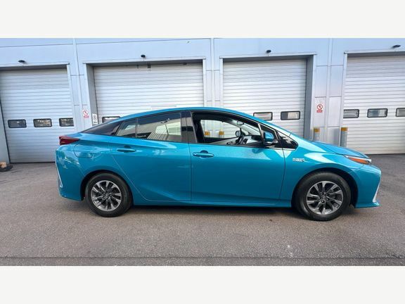 Toyota Prius+ Icon Blue #21