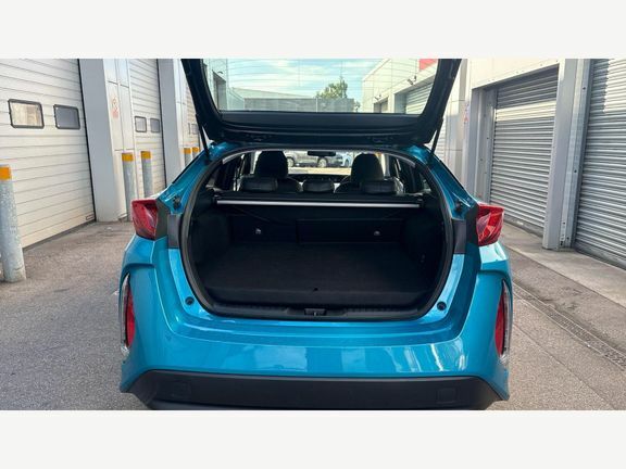 Toyota Prius+ Icon Blue #12