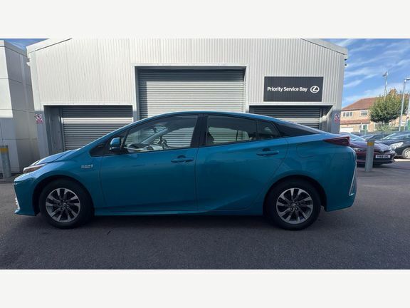 Toyota Prius+ Icon Blue #22