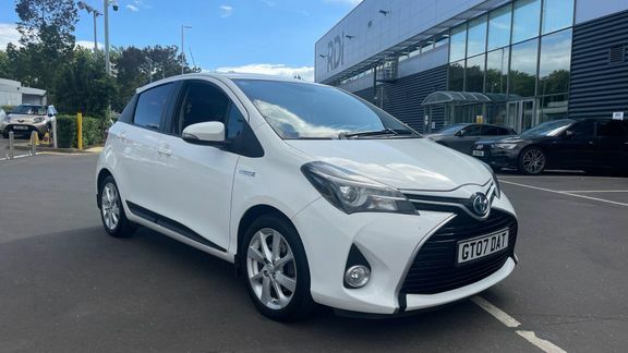 Toyota Yaris Sport 1.5 Cvt Courtesy Car White