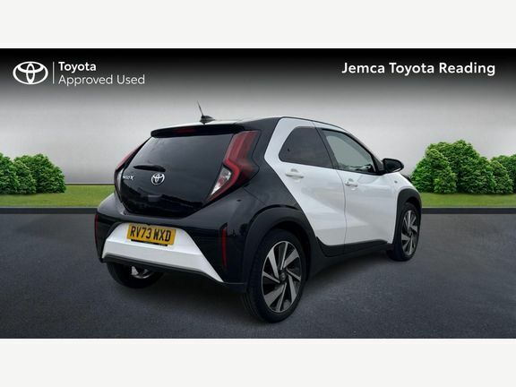 Toyota Aygo X Edge Manual White #2