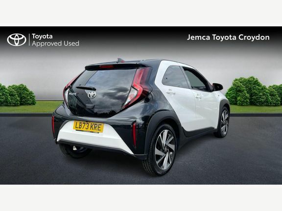 Toyota Aygo X Edge Manual White #2
