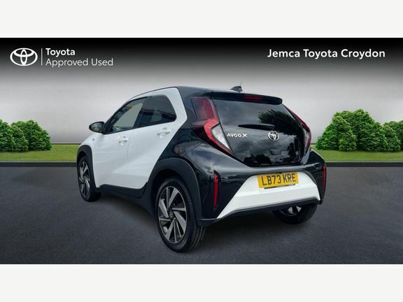 Toyota Aygo X Edge Manual White #4