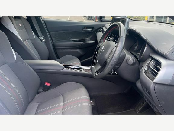 Toyota C-Hr Excel White #12