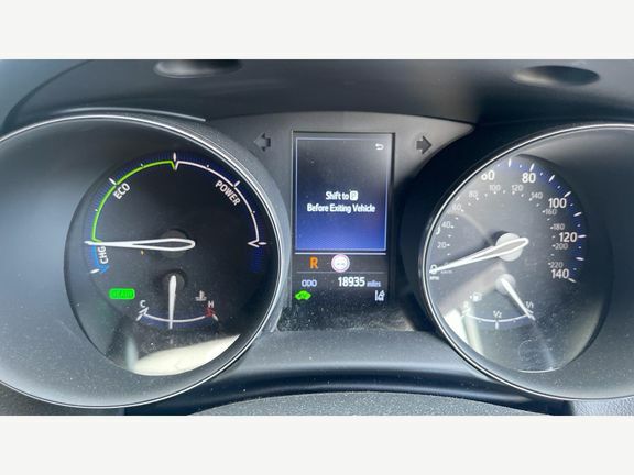 Toyota C-Hr Excel White #11