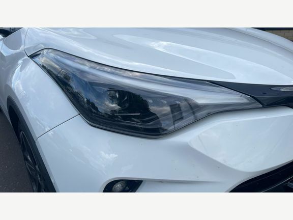 Toyota C-Hr Excel White #19