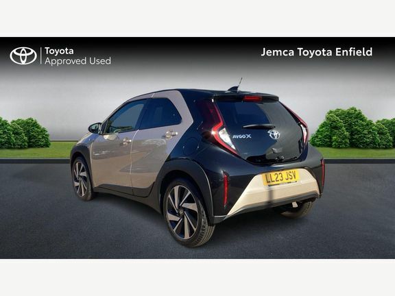 Toyota Aygo X Edge Manual Beige #4