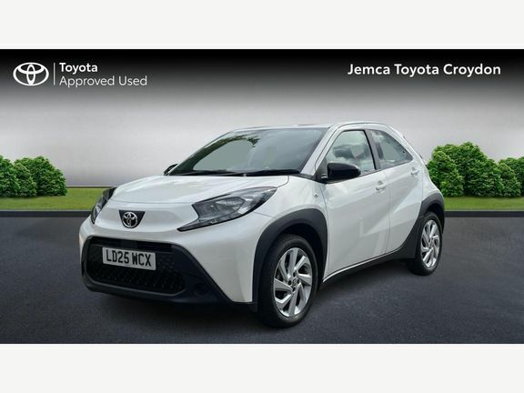 Toyota Aygo X Pure Automatic White #3
