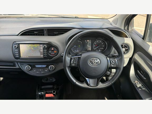 Toyota Yaris Icon Tech Blue #7