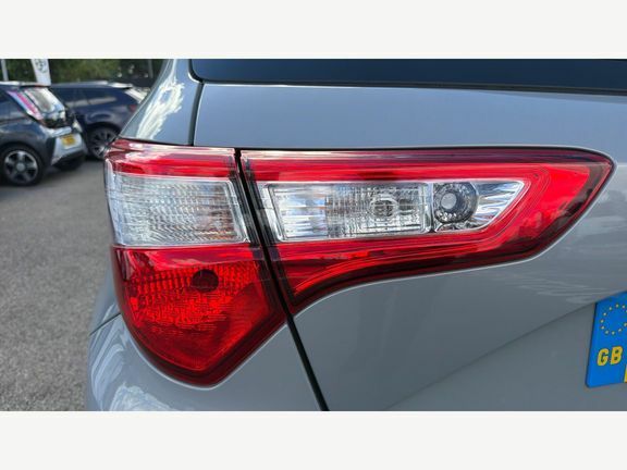 Toyota Yaris Icon Tech Blue #20