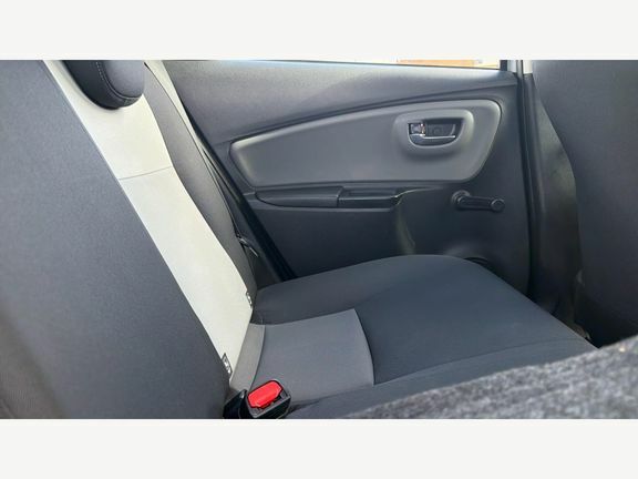 Toyota Yaris Icon Tech Blue #18