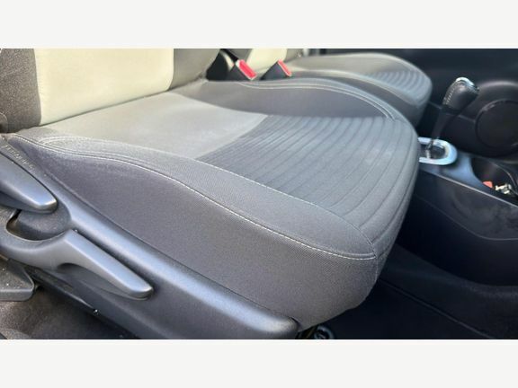 Toyota Yaris Icon Tech Blue #17