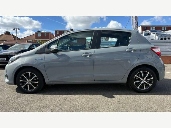 Toyota Yaris Icon Tech Blue #23