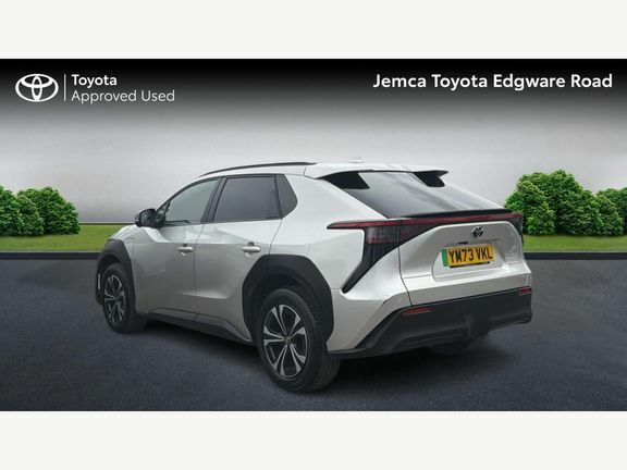 Toyota bZ4X Motion Fwd Silver #4