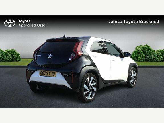 Toyota Aygo X Edge Manual White #2