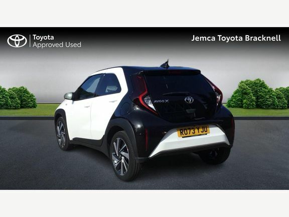 Toyota Aygo X Edge Manual White #4