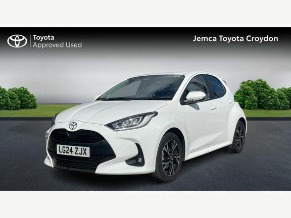 Toyota Yaris Design White #3