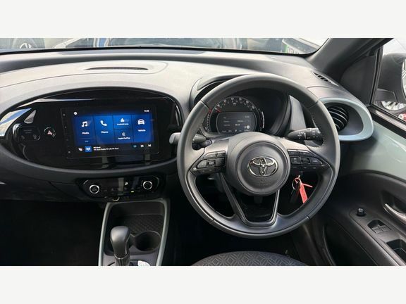 Toyota Aygo X Edge White #7