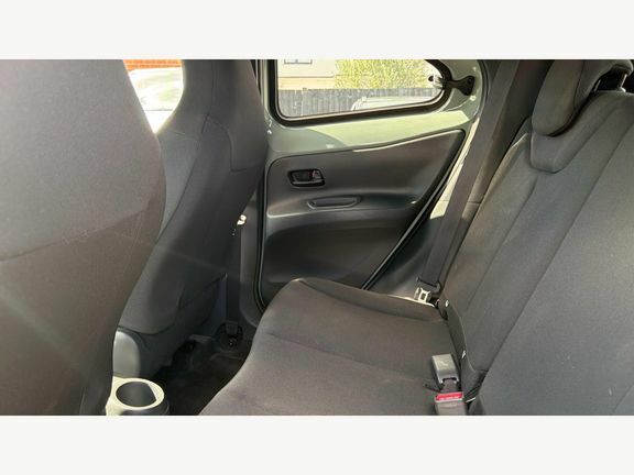 Toyota Aygo X Edge White #14