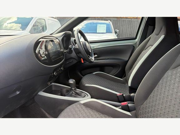 Toyota Aygo X Edge Parking Pack  #5