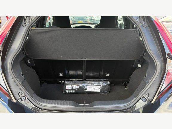 Toyota Aygo X Edge White #13