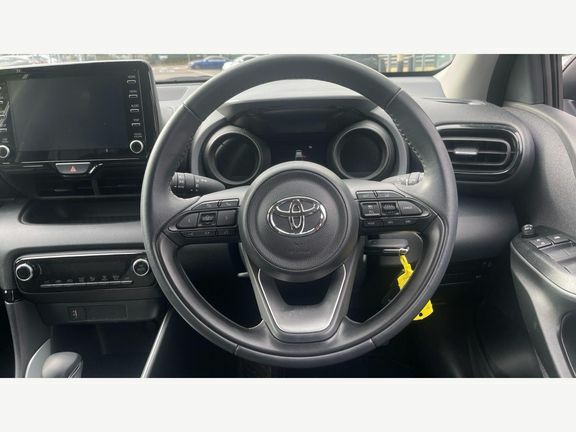 Toyota Yaris Excel Pan White #10