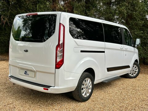 Ford Tourneo Custom 2.0 320 Ecoblue Titanium Minibus Double Cab Di Silver #2