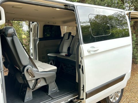 Ford Tourneo Custom 2.0 320 Ecoblue Titanium Minibus Double Cab Di Silver #5
