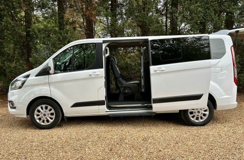 Ford Tourneo Custom 2.0 320 Ecoblue Titanium Minibus Double Cab Di Silver #3