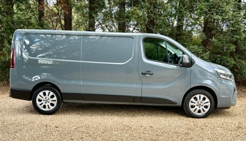 Nissan Primastar Tekna 30 L2 Grey #4