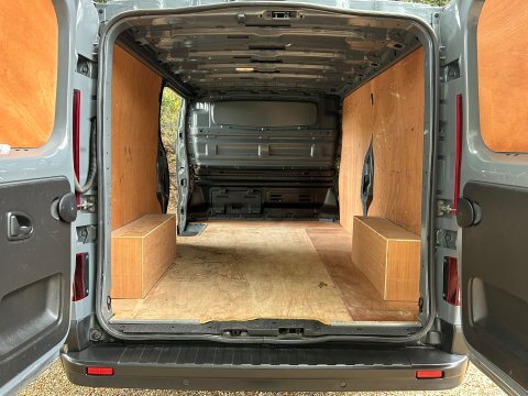 Nissan Primastar Tekna 30 L2 Grey #5