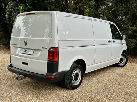 Volkswagen Transporter Startline 4Motion T32 White #2