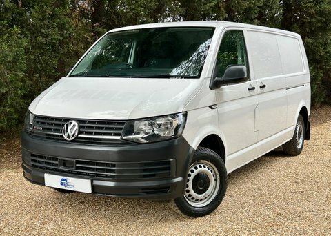 Volkswagen Transporter Startline 4Motion T32 White