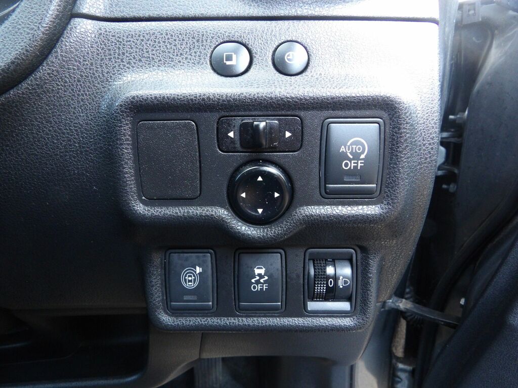 Nissan Note 1.2L Acenta Premium Red #14