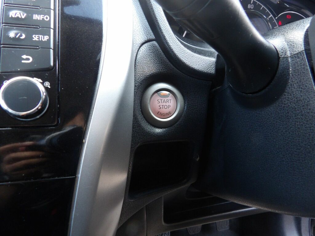 Nissan Note 1.2L Acenta Premium Red #18