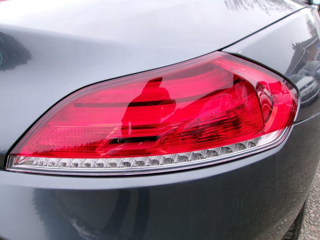 BMW Z4 Convertible White #38